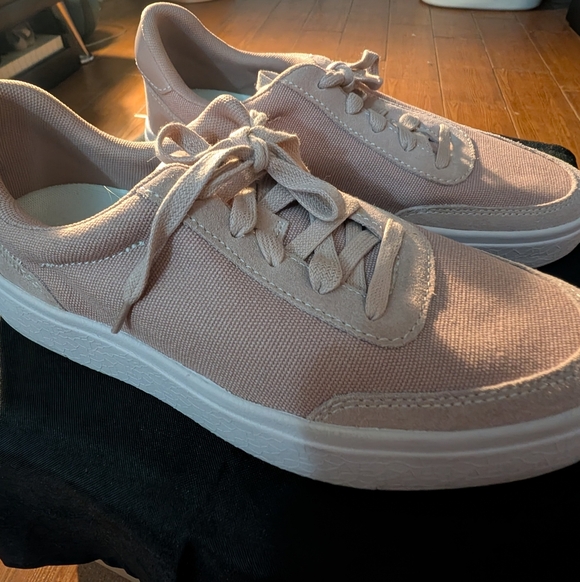 Kizik Shoes - Kizik Women's Pink Canvas Sneakers 7.5